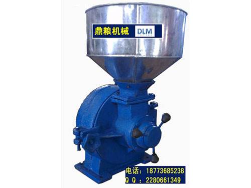 30型磨片式粉碎機、磨粉機磨粉機，磨片式，產(chǎn)量達(dá)1000公斤時,粗細(xì)可調(diào)